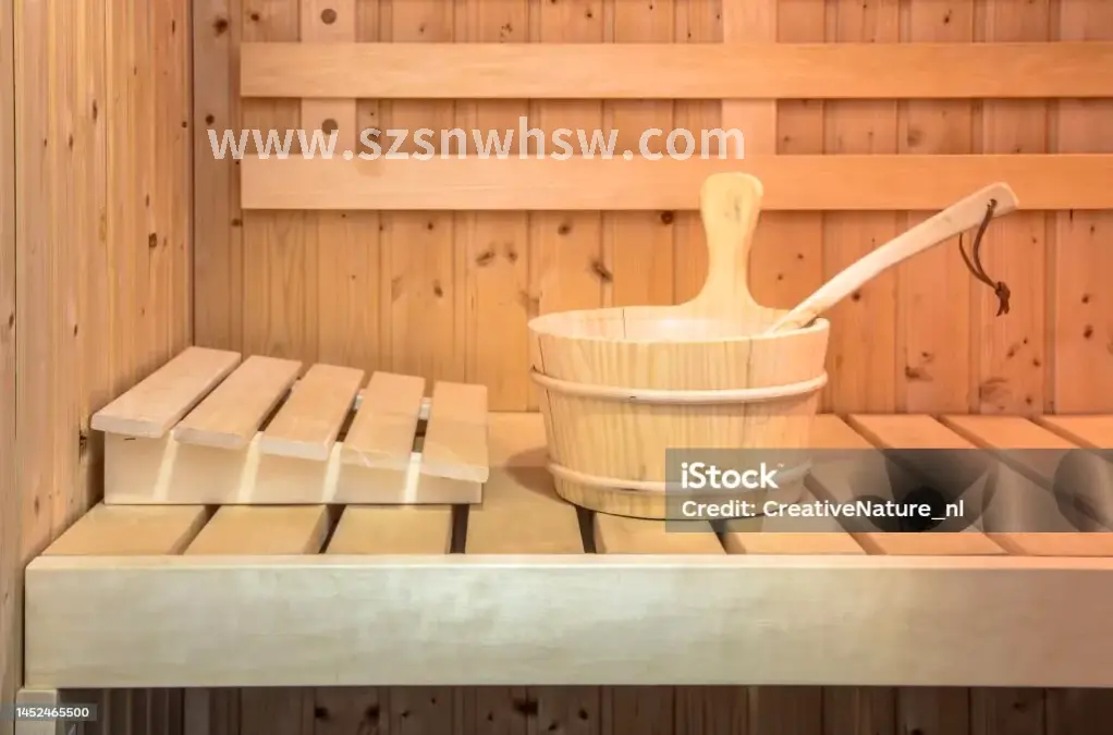 专业的桑拿技师提供全身按摩