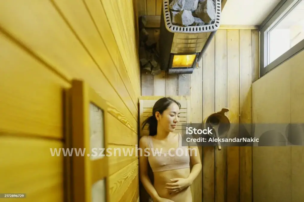 桑拿房间里的香薰精油