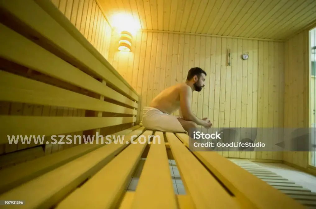 现代桑拿房内部